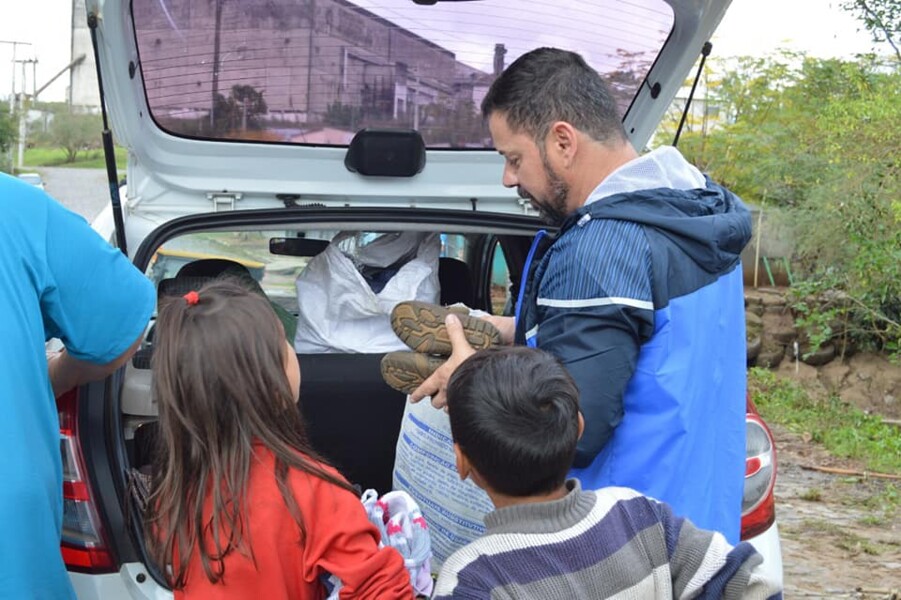 gabinete-da-primeira-dama-e-defesa-civil-prestam-apoio-a-familias-prejudicadas-pela-chuva