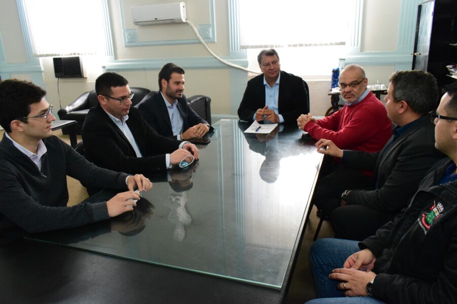 em-reuniao-com-prefeito-amsterland-e-laghetto-falam-sobre-o-projeto-de-construcao-de-um-hotel-no-complexo