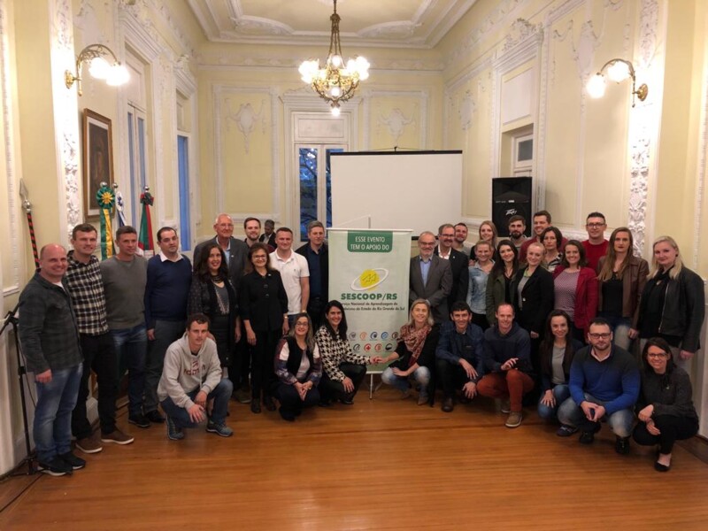 encontro-na-prefeitura-discute-cooperativismo-com-estudantes-da-la-salle