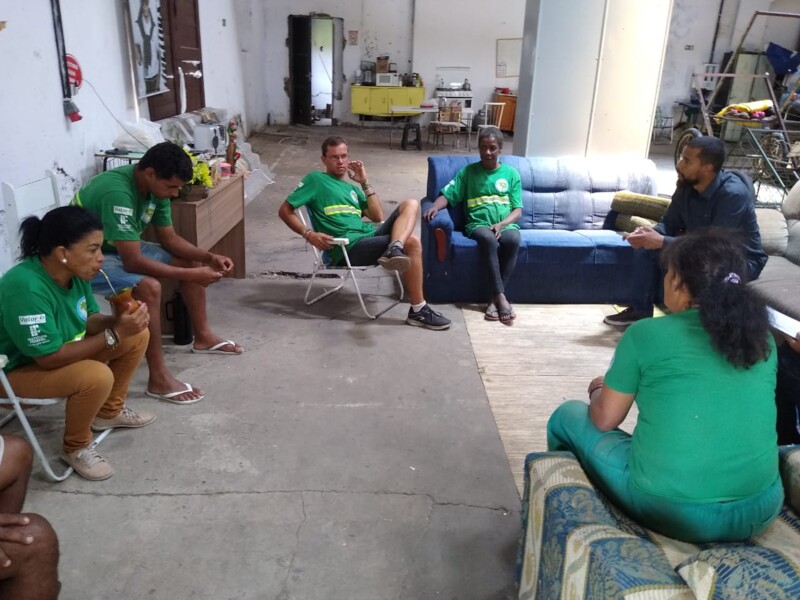 secretario-de-assistencia-social-visita-sede-da-associacao-de-catadores-novo-horizonte