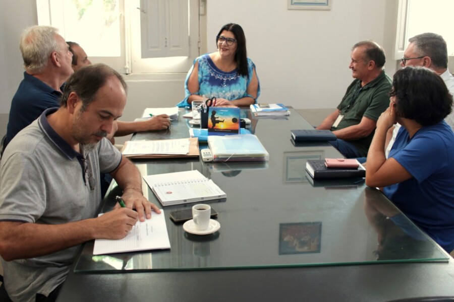 prefeita-mari-machado-reune-se-com-o-gerente-regional-da-ematerrs-ascar