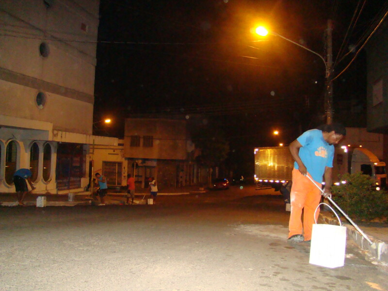 prefeitura-promove-limpeza-em-ruas-no-periodo-noturno