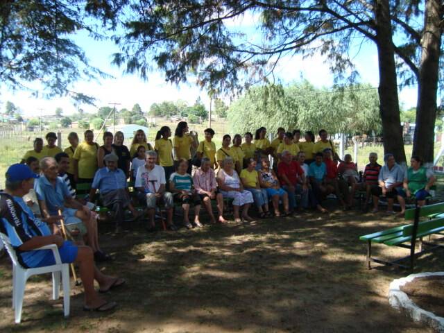 alunos-do-curso-cuidador-de-idosos-visitam-asilo