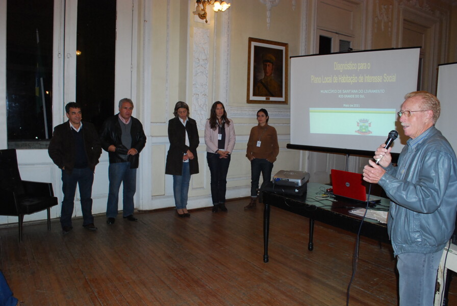 audiencia-publica-conta-com-boa-participacao