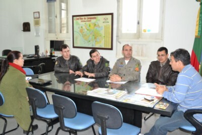 governo-municipal-reafirma-parceria-com-proerd