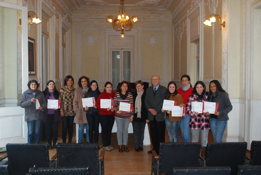 educacao-entrega-certificados-de-cursos-de-formacao-para-professores