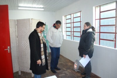 secretario-valmir-silveira-vistoria-postos-medicos-em-reforma