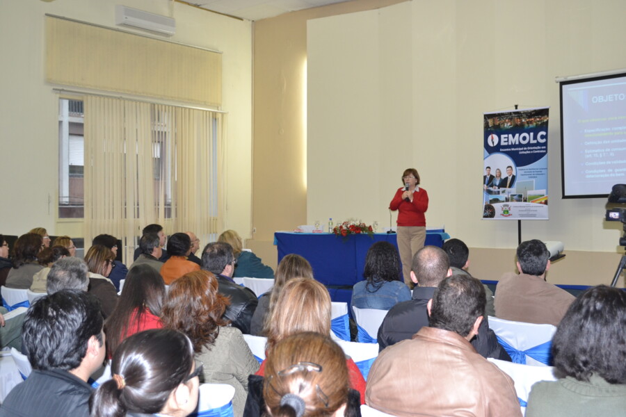 contratos-e-licitacoes-sao-colocados-em-pauta-no-clube-comercial