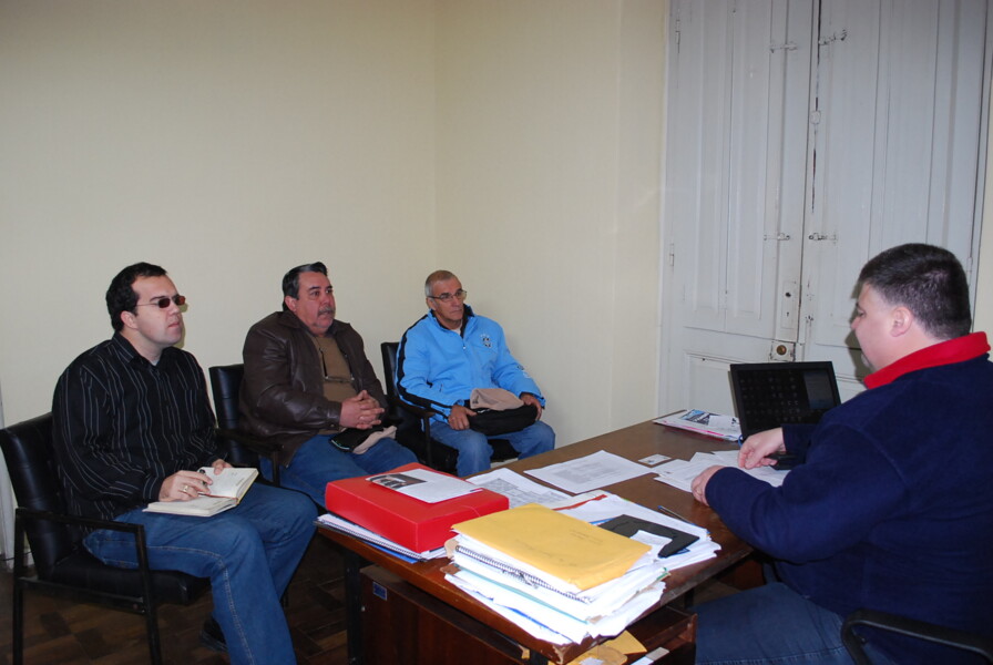 governo-municipal-recebe-solicitacao-de-incentivo-da-associacao-dos-produtores-de-leite