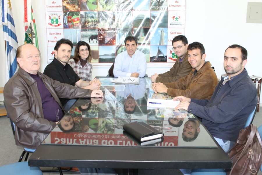 prefeitura-apoia-implantacao-de-curso-de-direito-com-enfase-internacional-na-unipampa