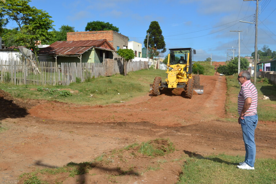 secretaria-municipal-de-obras-trabalha-em-varias-frentes