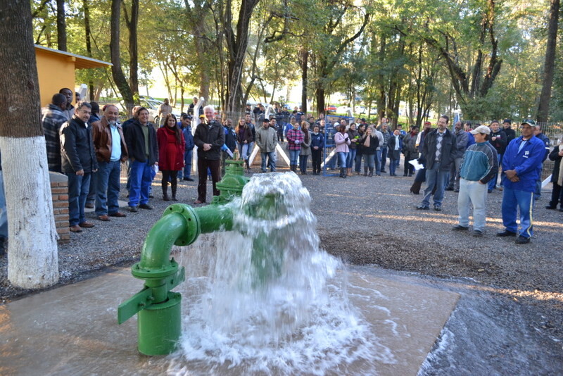 dae-inaugura-novo-poco