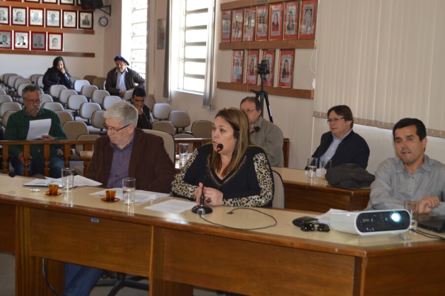 secretaria-da-fazenda-apresenta-relatorio-das-contas-publicas-na-camara-de-vereadores