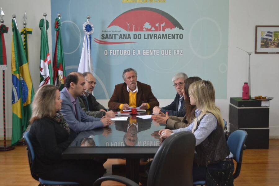 secretarios-recebem-associacao-de-jovens-empreendedores