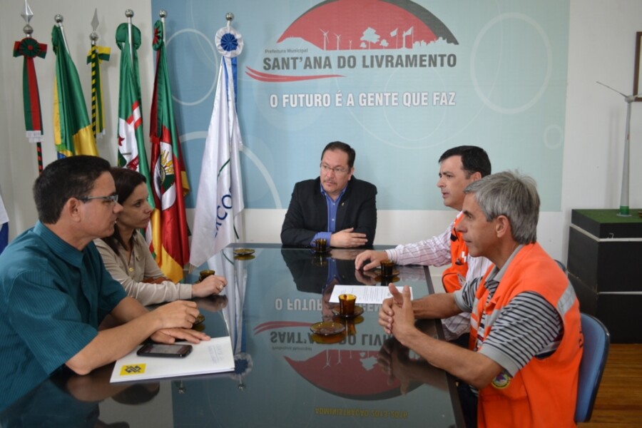 prefeito-recebe-defesa-civil-do-estado