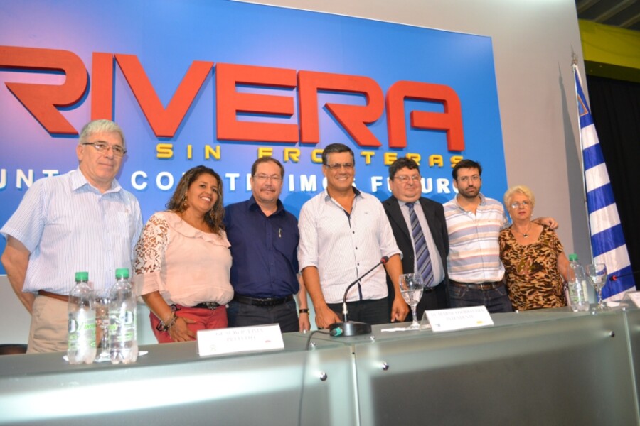 prefeitura-e-intendencia-lancam-carnaval-binacional-2016