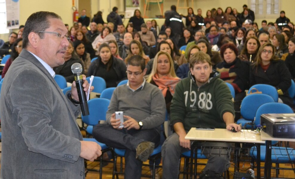 prefeito-participa-da-abertura-do-iii-seminario-de-educacao-no-campo