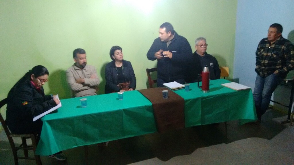 secretarios-de-obras-e-habitacao-participam-de-reuniao-com-moradores-da-morada-da-colina