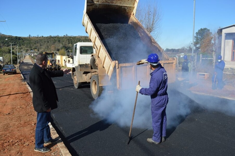 avanca-o-asfaltamento-na-jose-fernandes-mendes