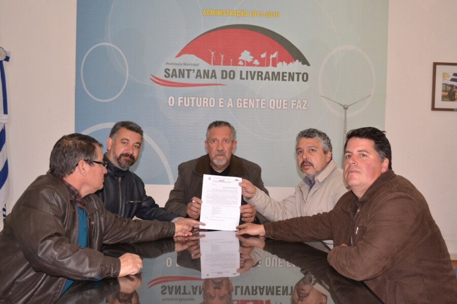 regularizacao-de-area-no-cerro-do-armour-ira-beneficiar-09-familias