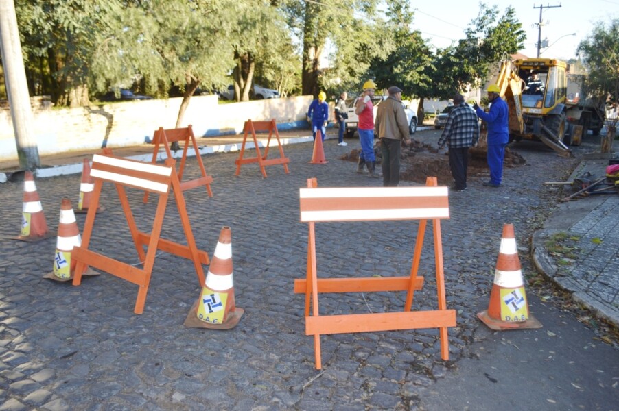 dae-inicia-obras-de-construcao-da-nova-adutora-para-abastecimento-da-regiao-central