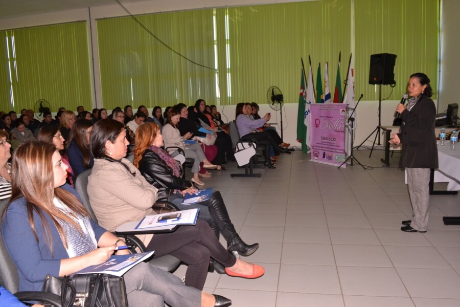 prefeitura-promove-o-iii-seminario-binacional-os-caminhos-contra-a-violencia