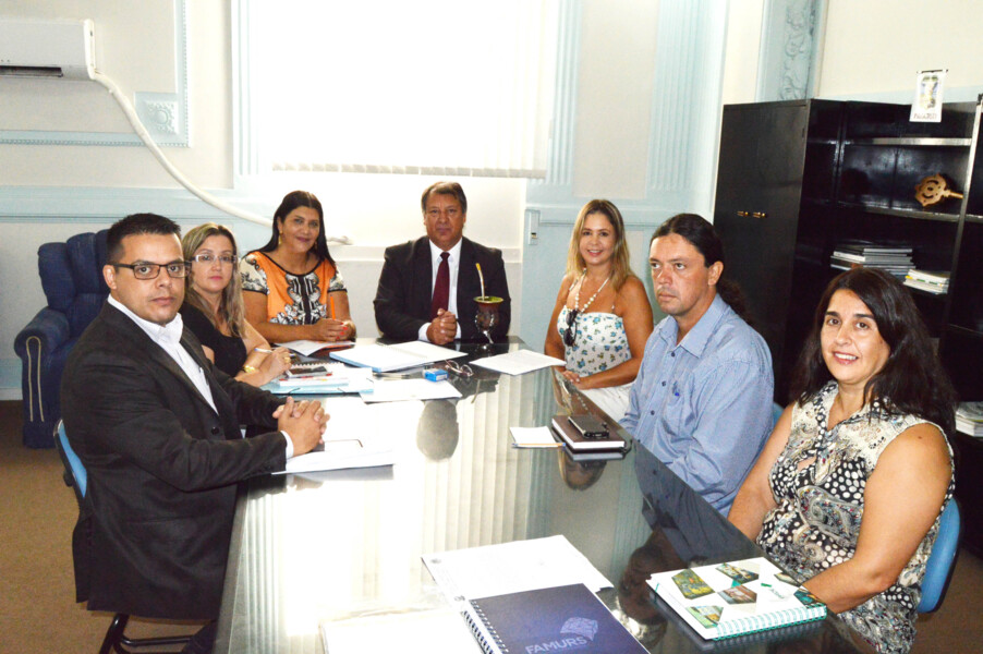 primeira-dama-silvana-harden-apresenta-projeto-a-ico-e-mari