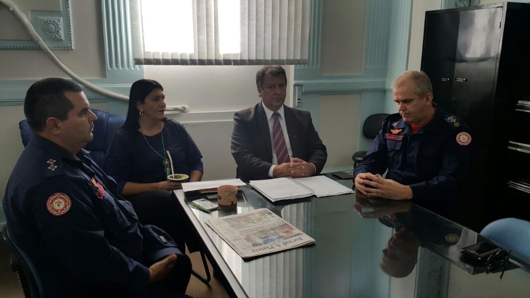 executivo-recebe-a-informacao-de-que-nunca-houve-a-possibilidade-do-corpo-de-bombeiros-encerrar-os-trabalhos-em-livramento