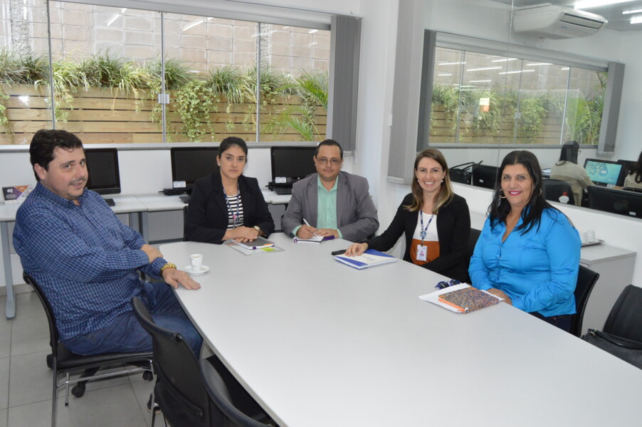 vice-prefeita-e-vereador-tratam-de-projeto-no-senac