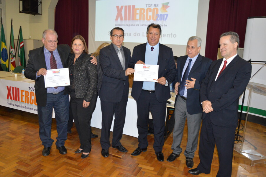 prefeito-participa-de-encontro-do-tribunal-de-contas-em-livramento