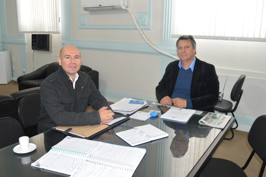 prefeito-recebe-gerente-de-relacionamento-do-banco-do-brasil