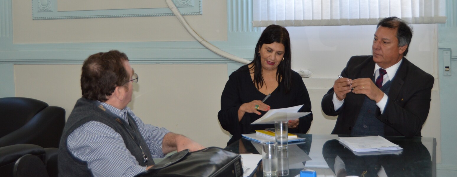 executivo-renova-comodato-do-predio-do-senai