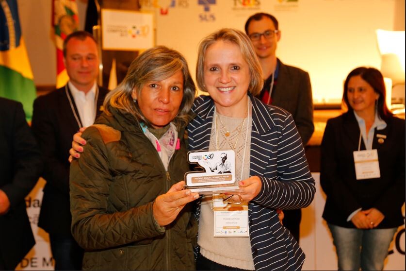 projeto-da-unidade-de-atencao-a-saude-do-idoso-e-premiado-em-congresso-estadual