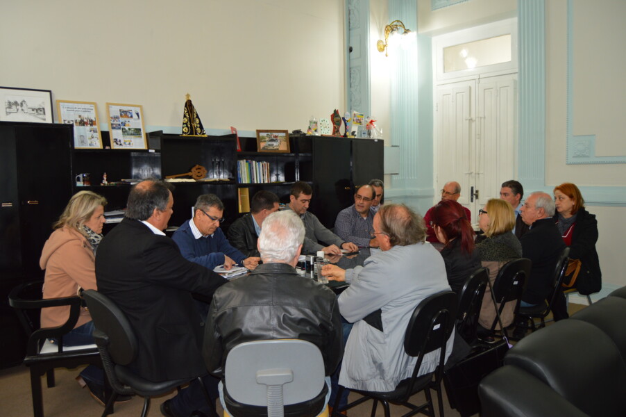 medicos-da-santa-casa-apresentam-reivindicacoes-na-prefeitura