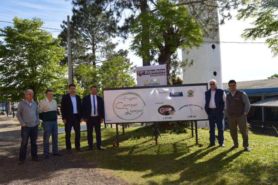 prefeitura-e-sindicato-rural-promovem-projeto-campo-limpo