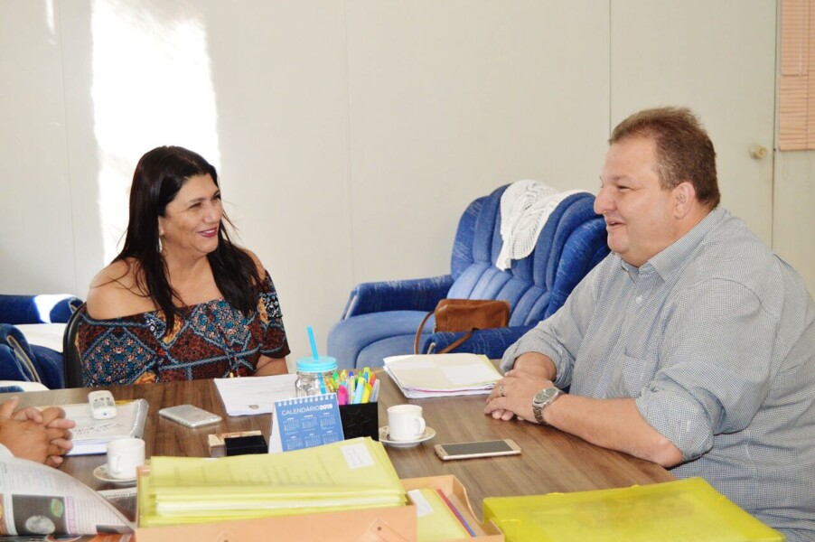 vice-prefeita-recebe-chefe-de-divisao-de-desenvolvimento-urbano-do-estado