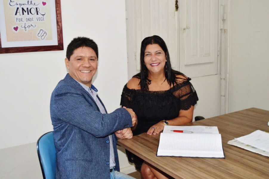vice-prefeita-assume-prefeitura-de-livramento