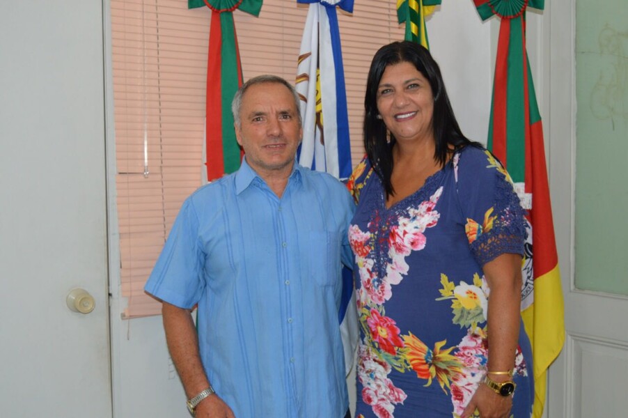 servidor-aposentado-recebe-reconhecimento-por-mais-de-tres-decadas-de-dedicacao-a-prefeitura