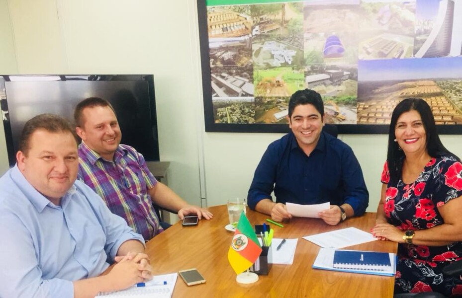 vice-prefeita-participou-de-serie-de-compromissos-com-o-governo-do-estado-ontem-19