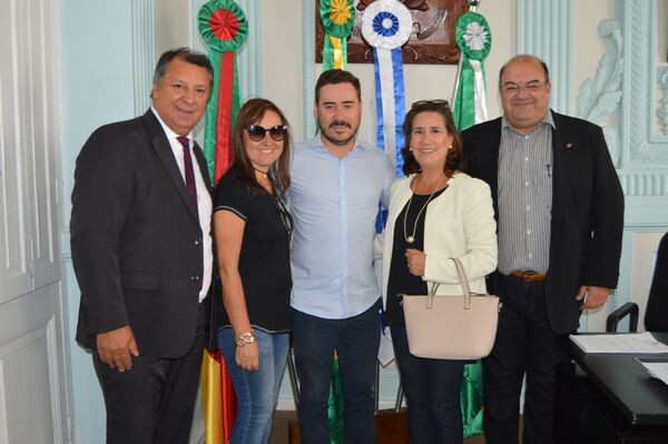 prefeito-de-dom-pedrito-e-recebido-no-palacio-moyses-vianna