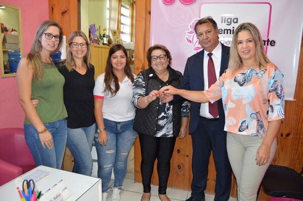 prefeitura-cede-sala-para-liga-feminina-de-combate-ao-cancer