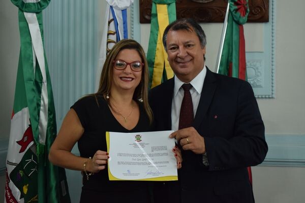 concurso-0012017-tecnica-de-controle-interno-e-empossada