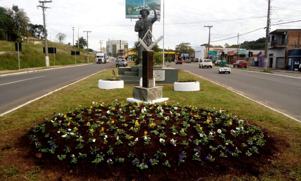 projeto-de-embelezamento-comeca-pela-entrada-da-cidade