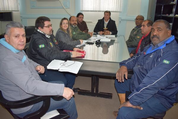 prefeitura-garante-apoio-a-grupo-santanense-de-cavalgadas-em-mais-uma-busca-da-chama