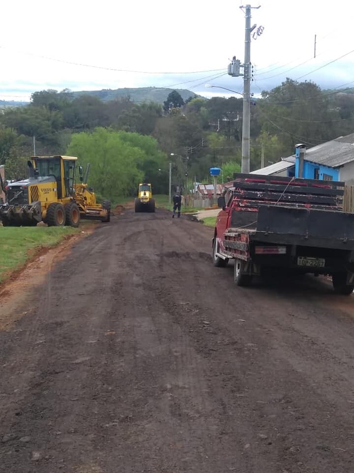 secretaria-de-obras-realiza-manutencao-na-tabatinga