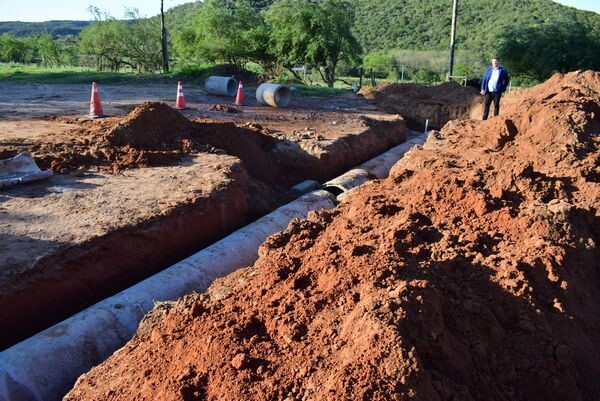 prefeito-acompanha-obras-no-prado