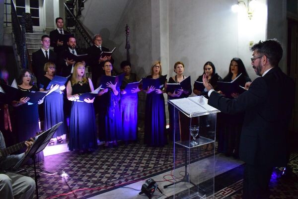 coral-ars-vivendi-apresenta-espetaculo-no-palacio-moyses-vianna