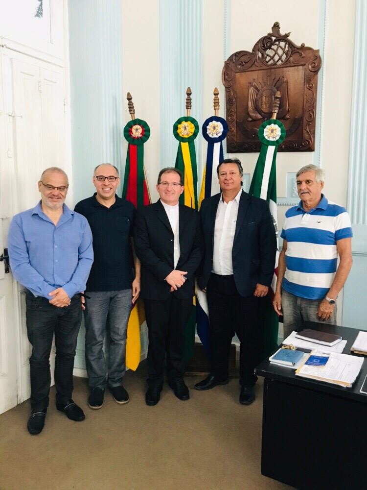 novo-bispo-da-diocese-de-bage-visita-a-prefeitura