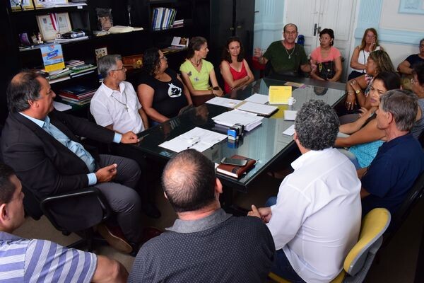 governo-municipal-discute-alternativas-para-artesaos